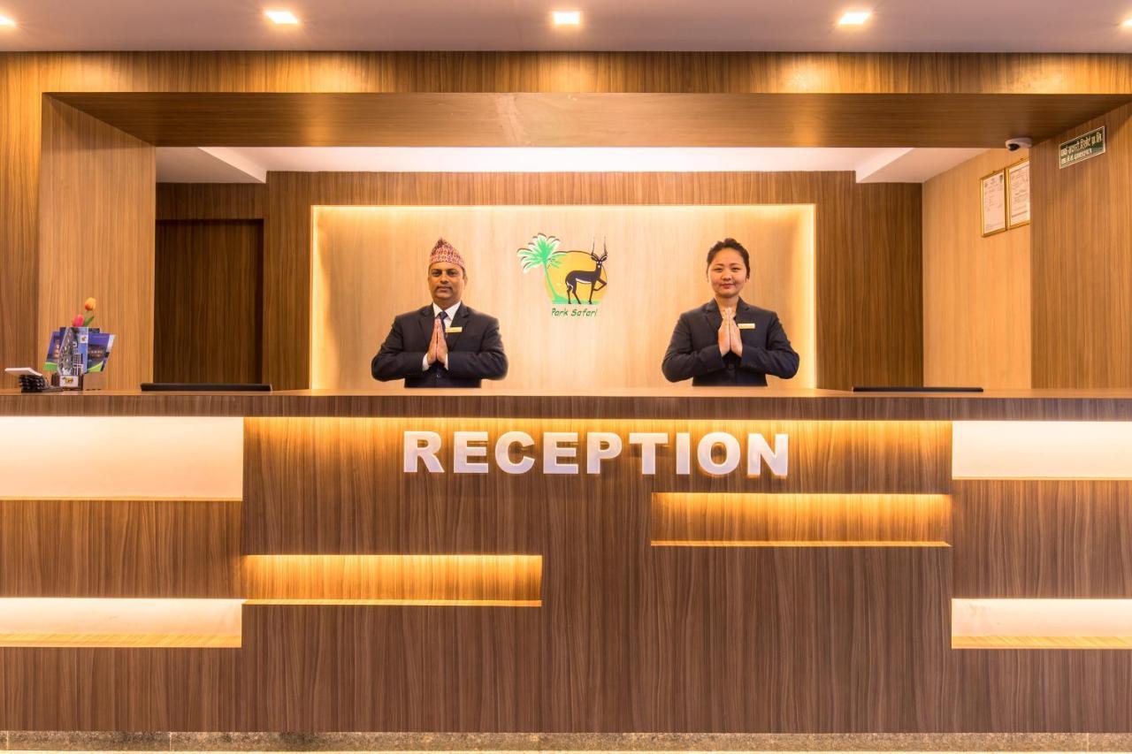 Park Safari Resort Sauraha Ngoại thất bức ảnh